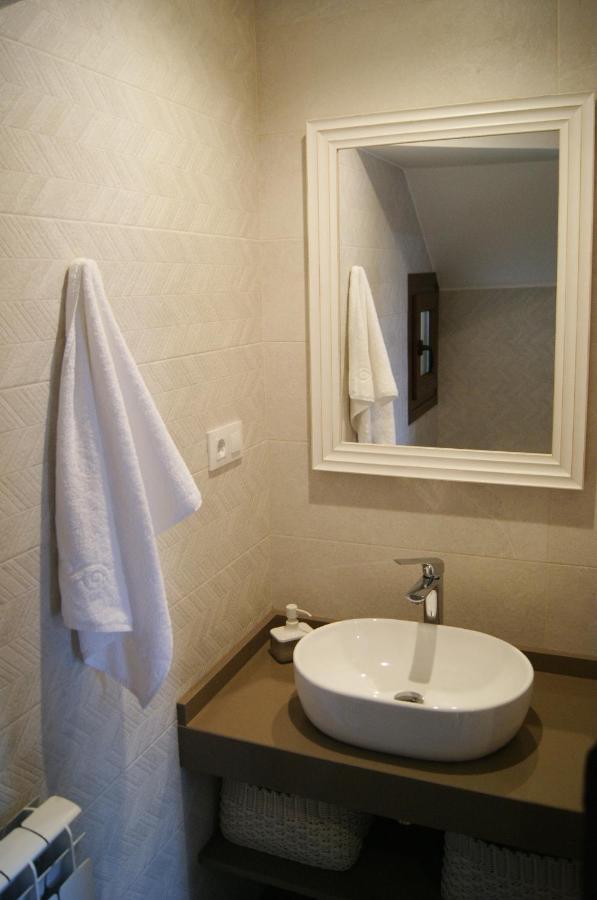 Apartamentos Rurales Penon Blanco Penerudes Buitenkant foto